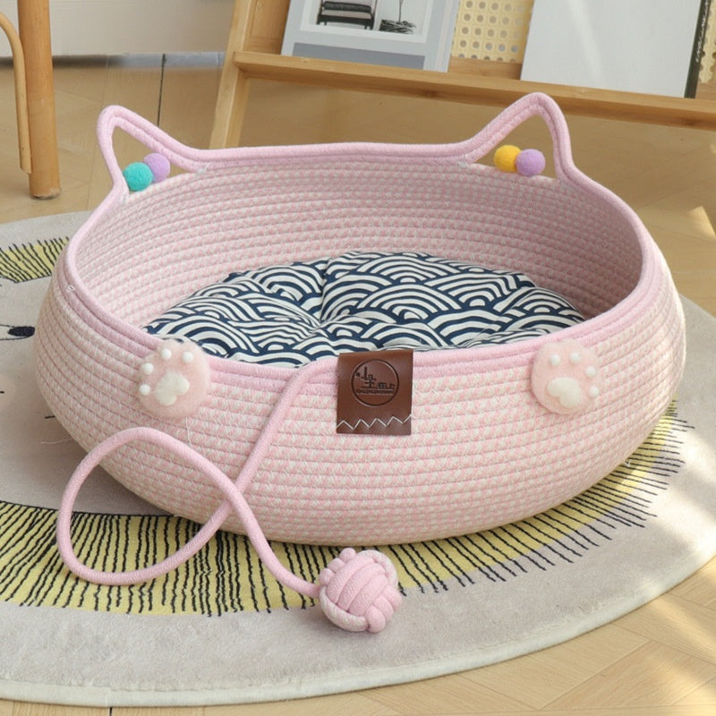 Bamboo Weaving Is Resistant To Scratching Pet Kennels