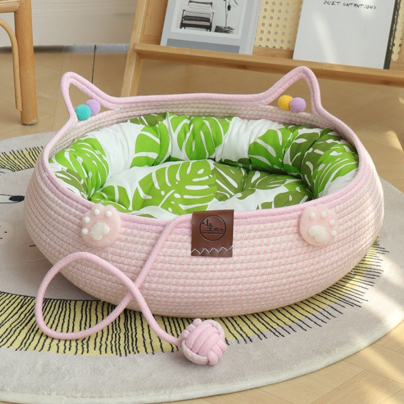 Bamboo Weaving Is Resistant To Scratching Pet Kennels